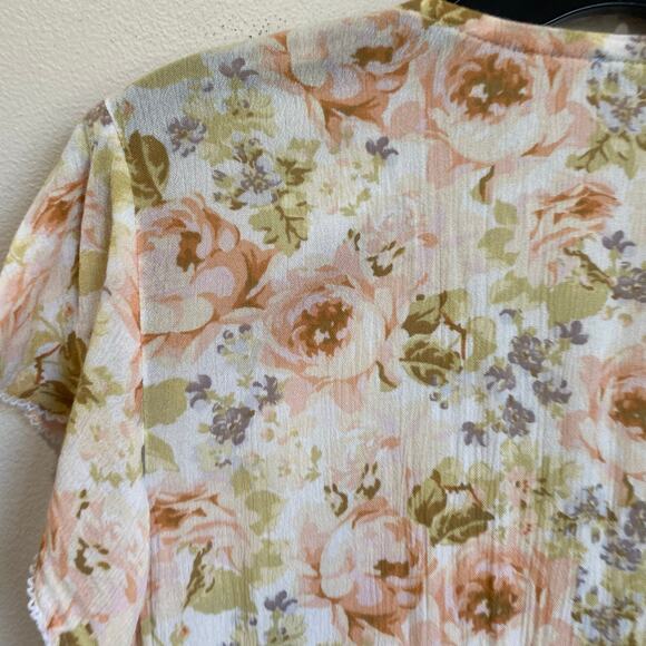 Abercrombie & Fitch Short Sleeve Romantic Florals Smocked Waist Top Size Large - Picture 4 of 8